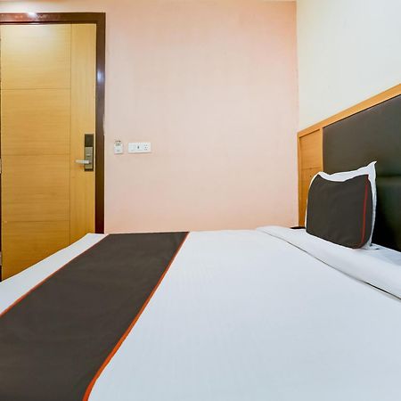 Collecion O White House Hotel New Delhi Exterior foto